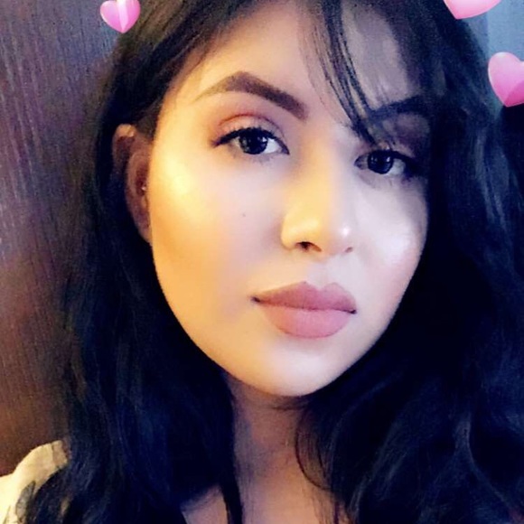 Meet your Posher, Ruby - Picture 1 of 1